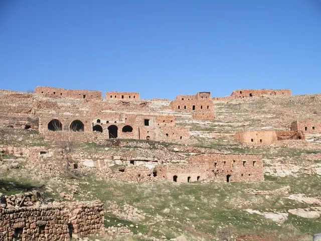 Türkiye'de boşaltılan Kürt köyleri portresi