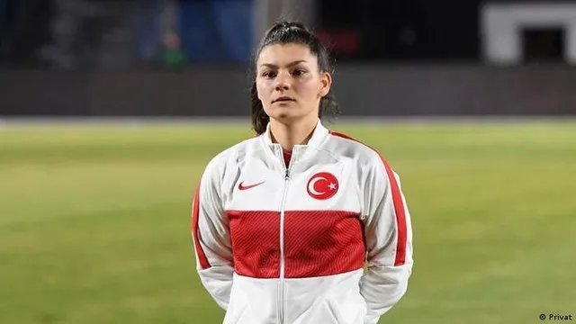 Ayşe Kuru portresi