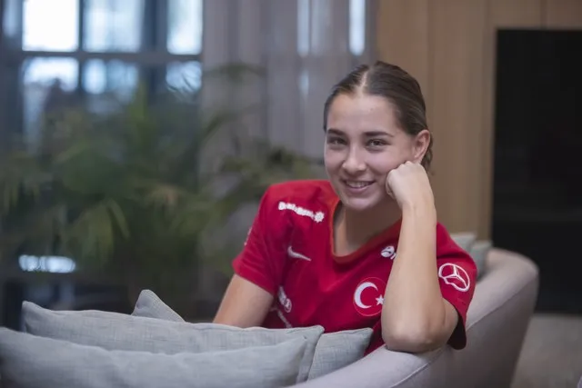 Dilara Soley Deli portresi