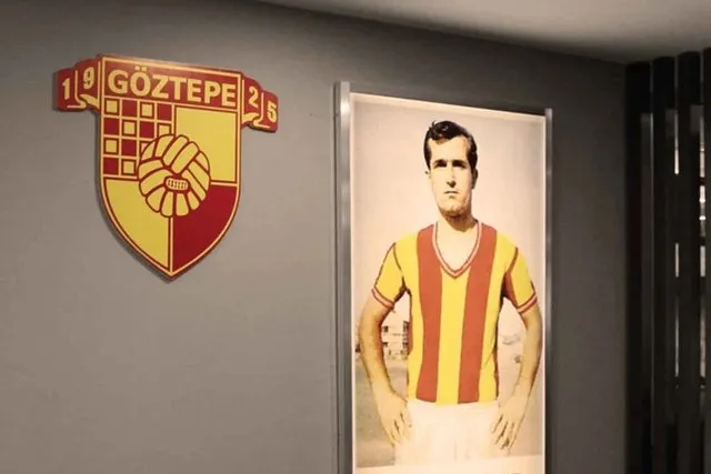 Gürsel Aksel portresi