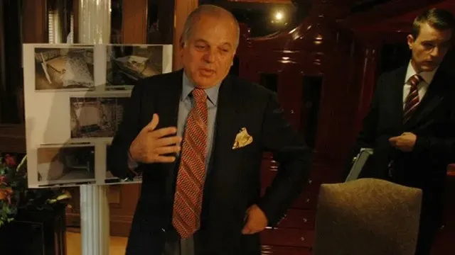 Kahraman Sadıkoğlu portresi