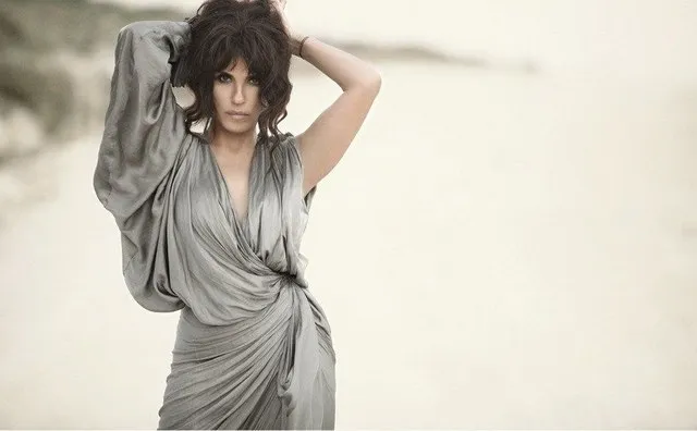 Ayşegül Aldinç portresi