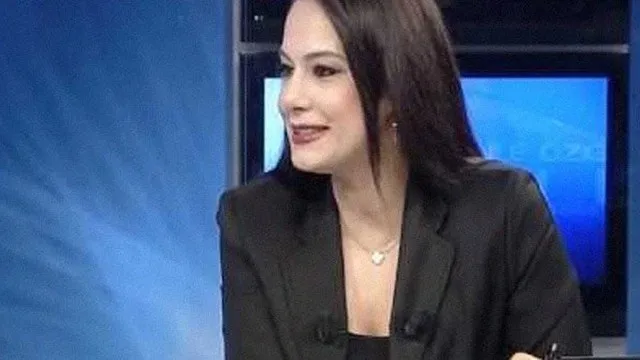 Özge Özsağman portresi