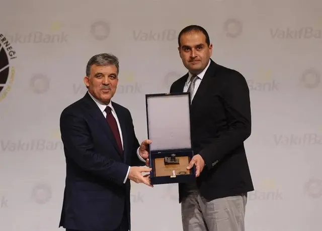 Ümit Bektaş portresi