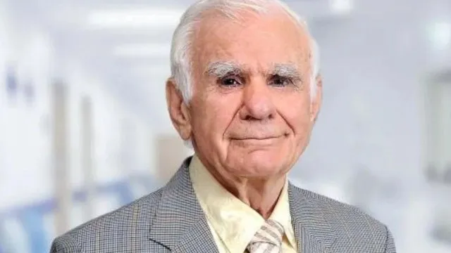 Mahmut Gazi Yaşargil portresi