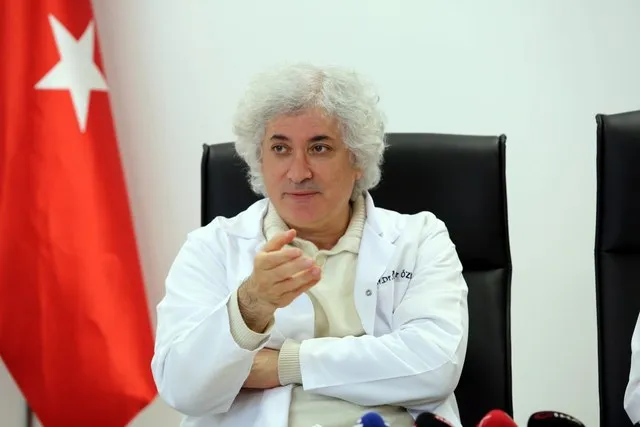 Sermet Akgün portresi