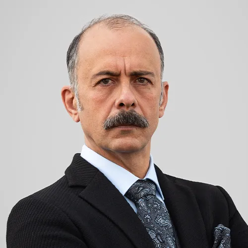 Cüneyt Yalaz portresi