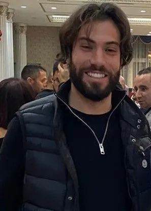 Aksel Aktaş portresi