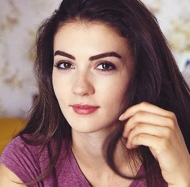 Burcu Özberk portresi
