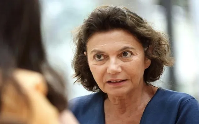 Ayşe Buğra portresi