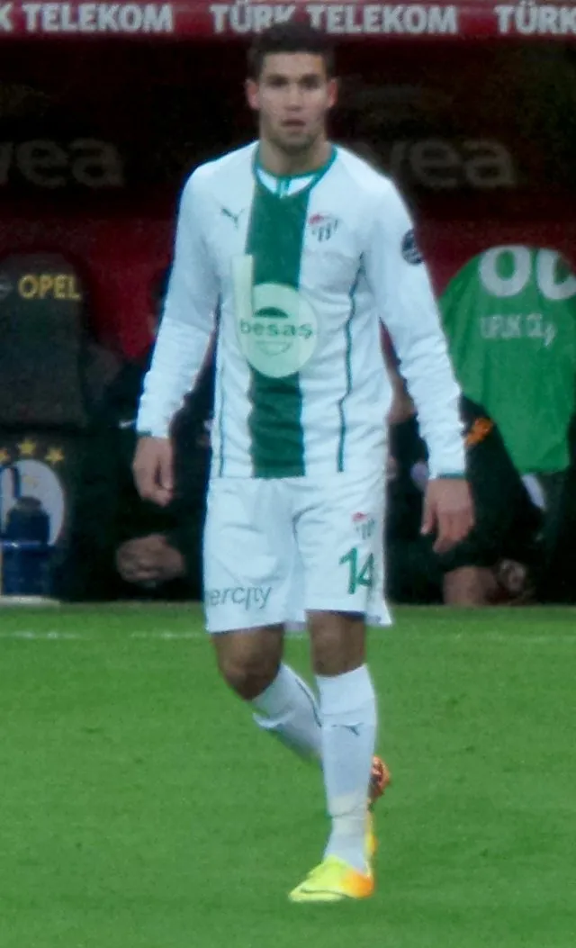 Oğuz Han Aynaoğlu portresi