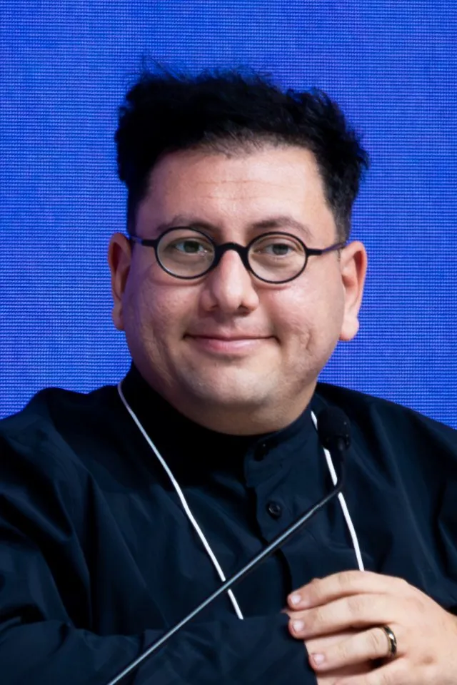 Refik Anadol portresi