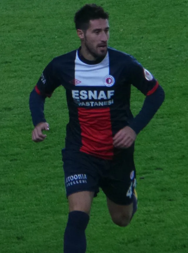 Emre Okur portresi