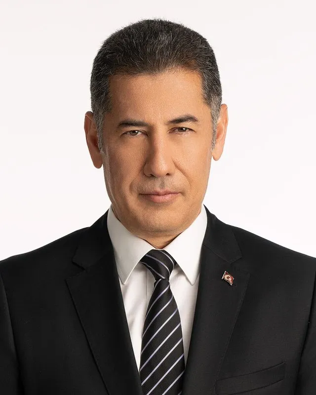 Sinan Oğan portresi