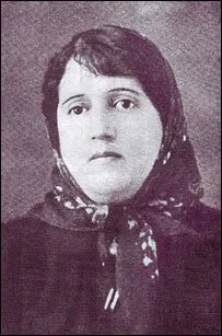 Pervin İtisami portresi