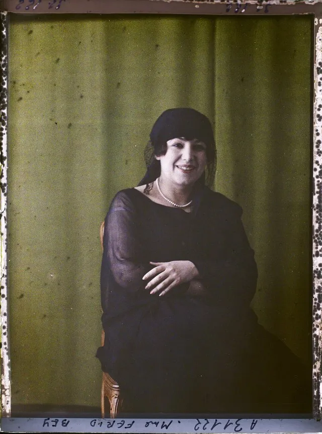 Müfide Ferit Tek portresi