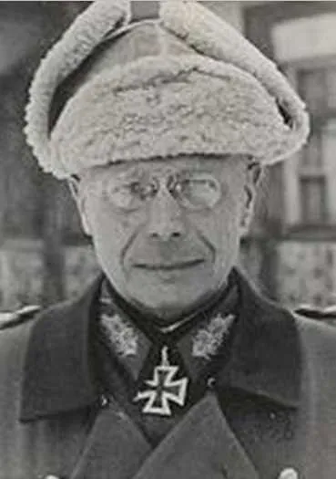 Ernst-Eberhard Hell portresi
