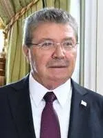 Ünal Üstel portresi