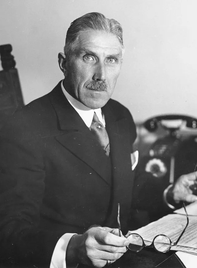 Franz von Papen portresi