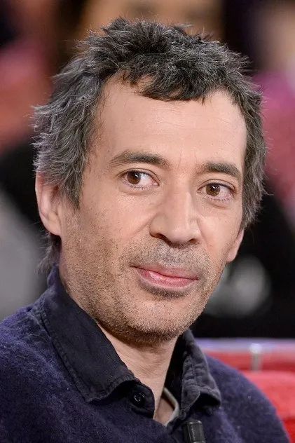 Éric Elmosnino portresi