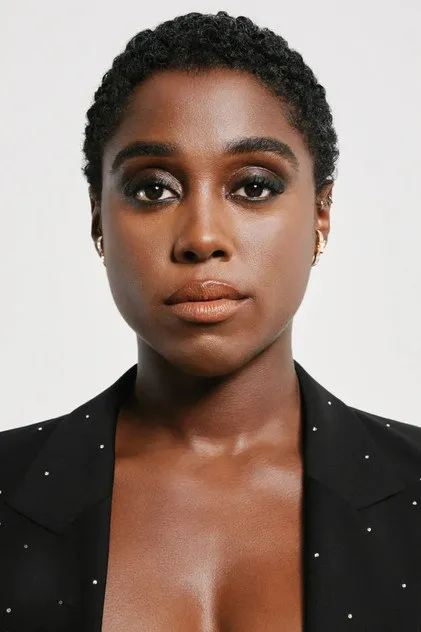 Lashana Lynch portresi