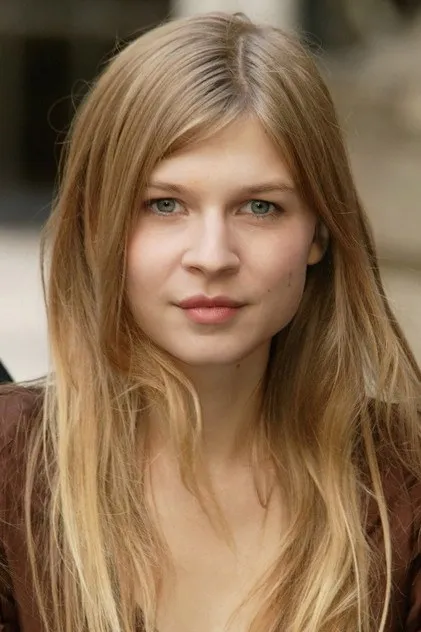 Clémence Poésy portresi