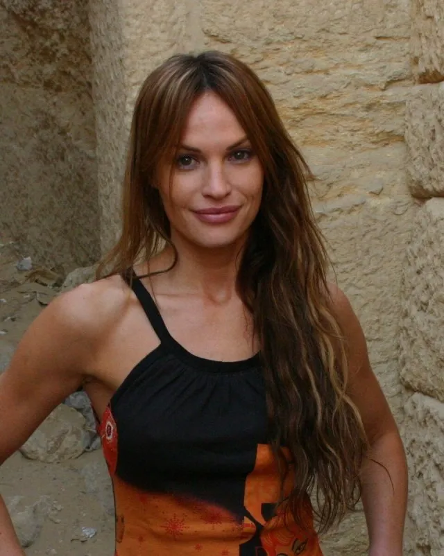 Jolene Blalock portresi