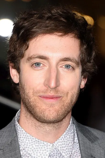 Thomas Middleditch portresi