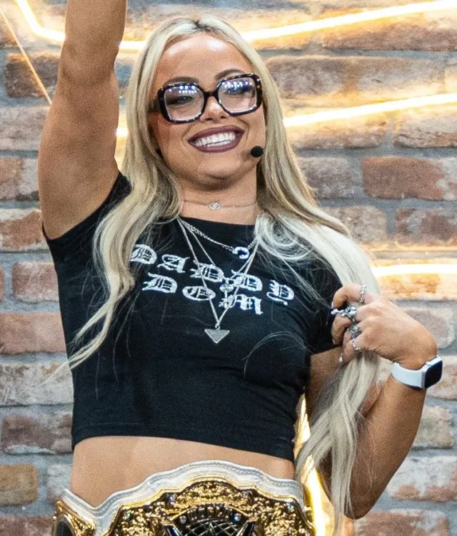 Liv Morgan portresi