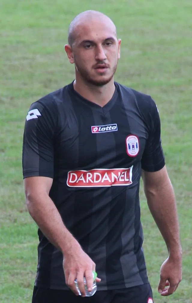 Özer Kutlu