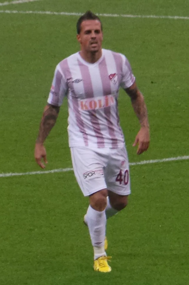 Vitolo (1983 doğumlu futbolu)