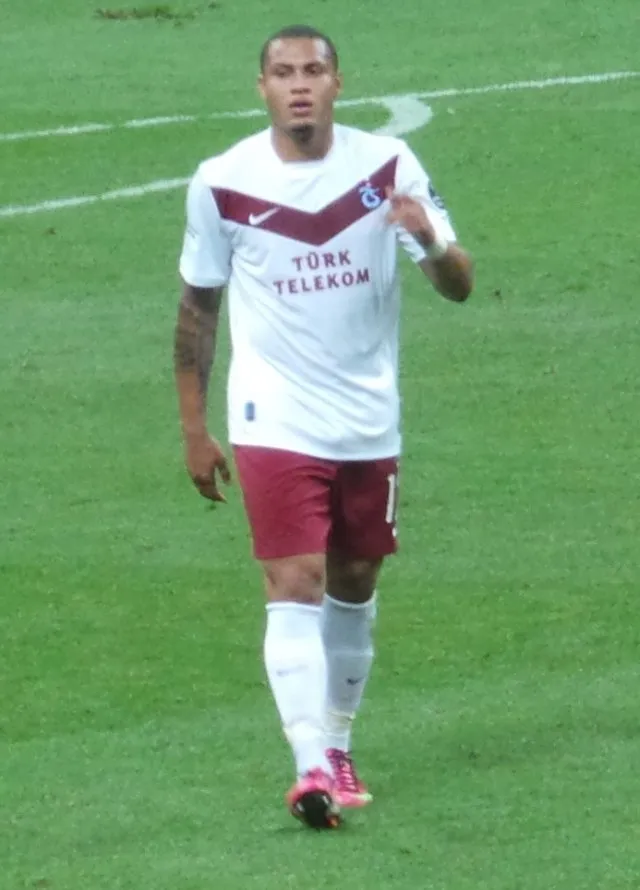 Paulo Henrique (Mart 1989 doğumlu futbolcu)