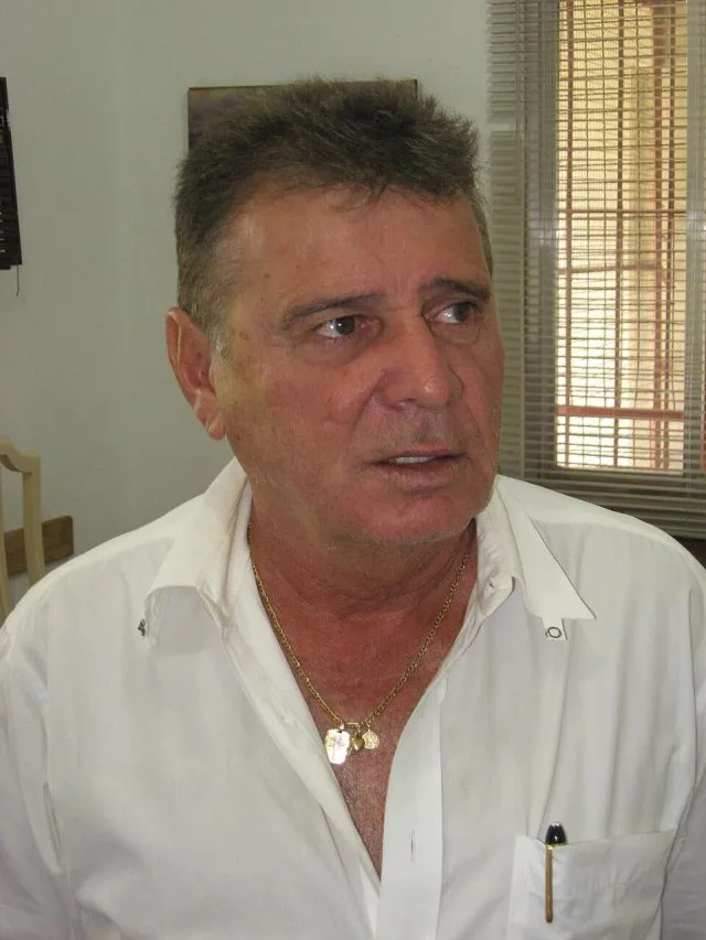 Edu (1947 doğumlu futbolcu) portresi