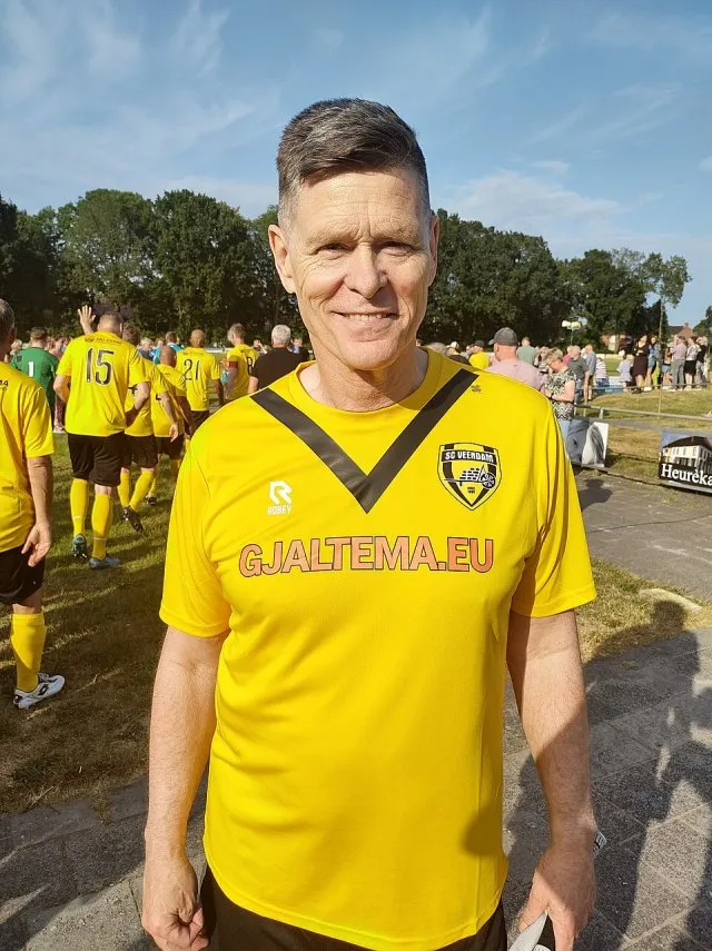 Robert McDonald portresi