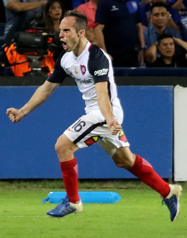 Fernando Belluschi portresi