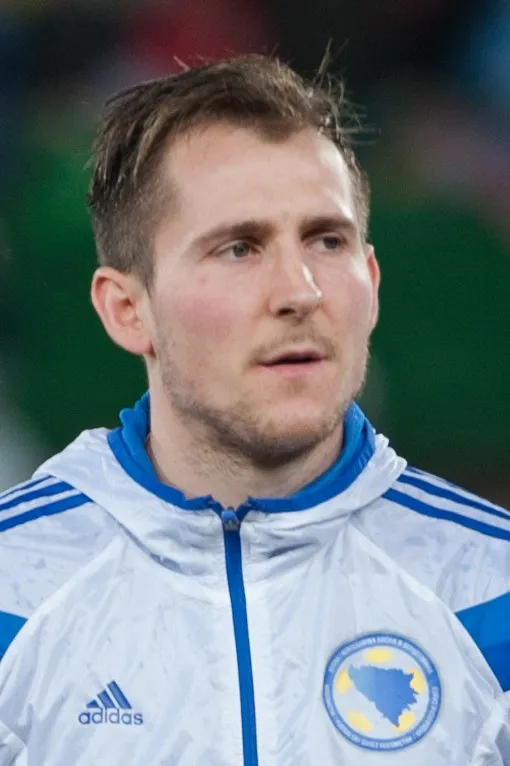 Izet Hajrović portresi