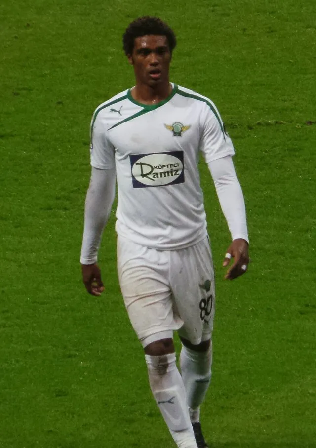Bruno Mezenga portresi