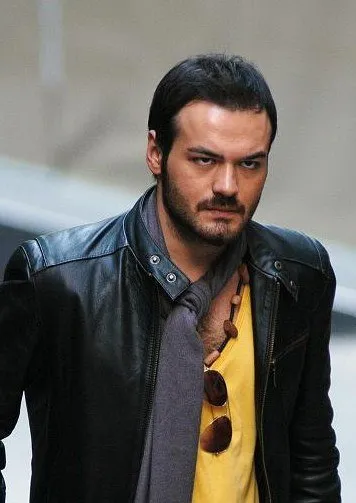 Emre Korkmaz portresi