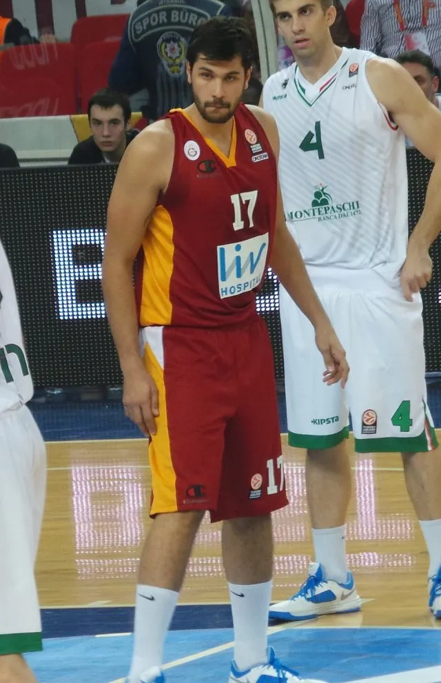 Cenk Akyol portresi