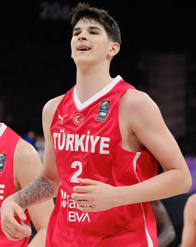 Darius Karutasu portresi