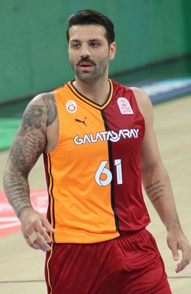 Göksenin Köksal portresi