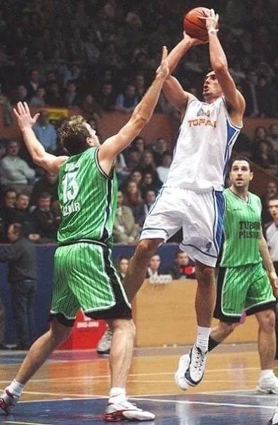 Melih Yavşaner portresi