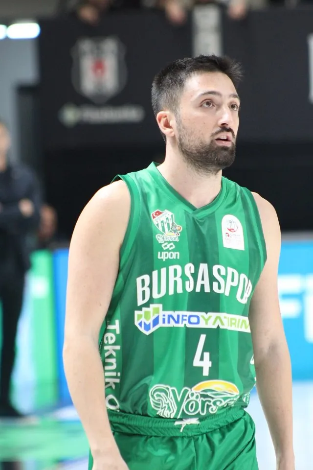 Ömer Utku Al portresi