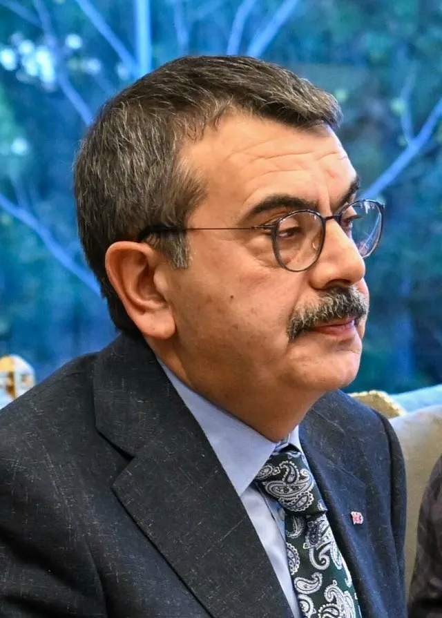Yusuf Tekin portresi
