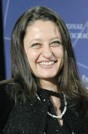 Şafak Pavey portresi