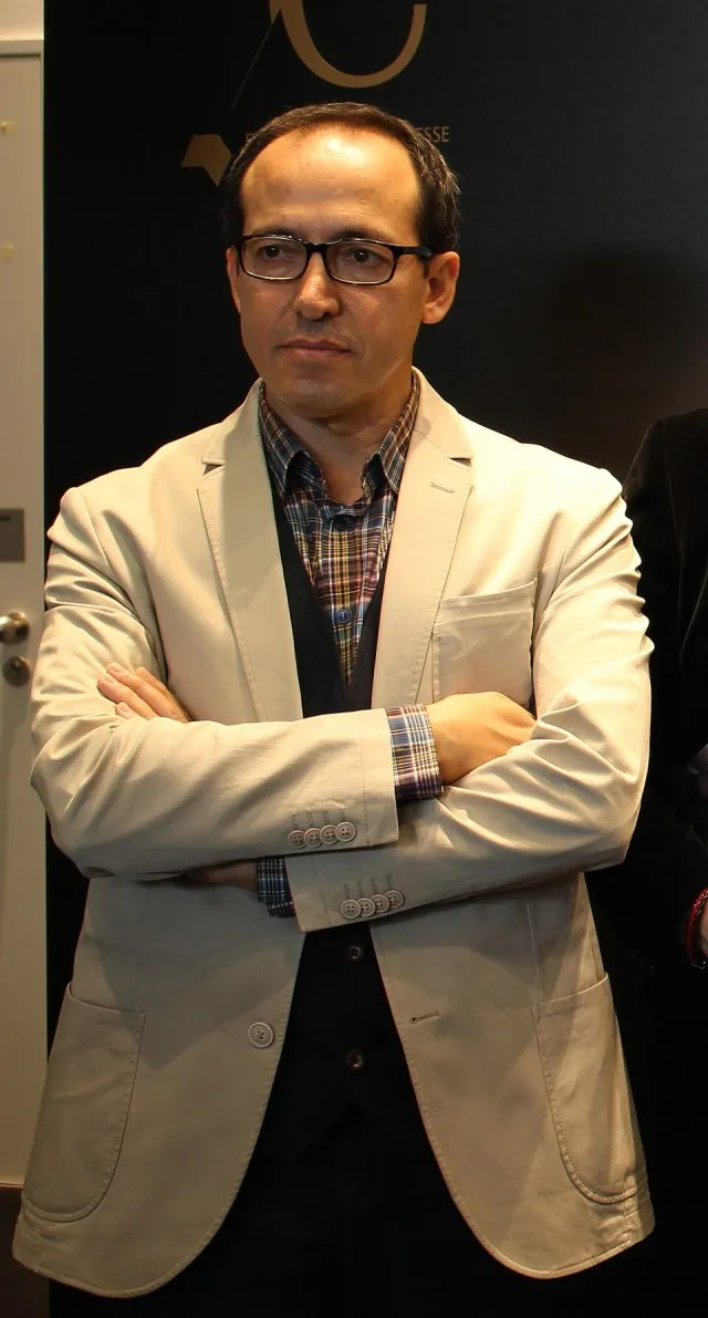 Burhan Sönmez portresi