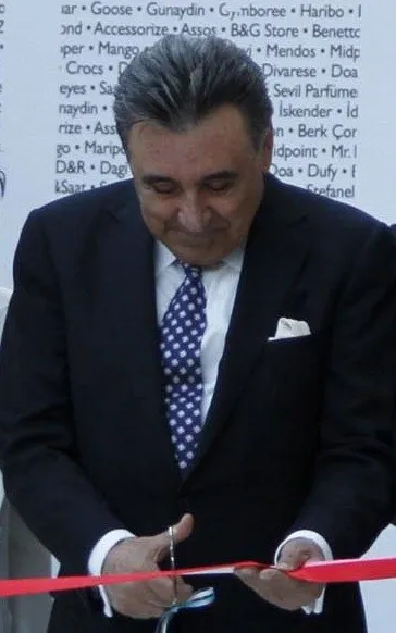 Aydın Doğan portresi