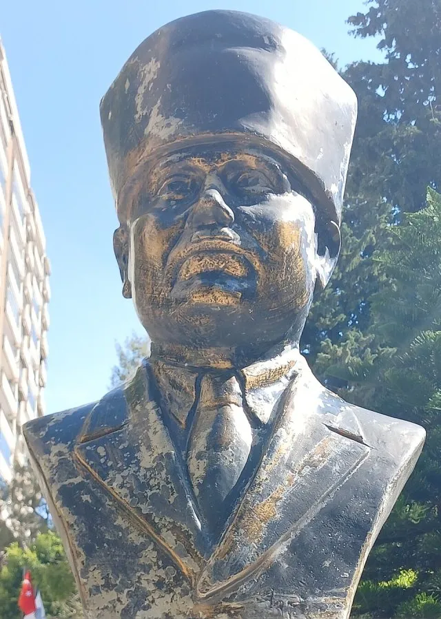 Ahmet Remzi Yüreğir portresi