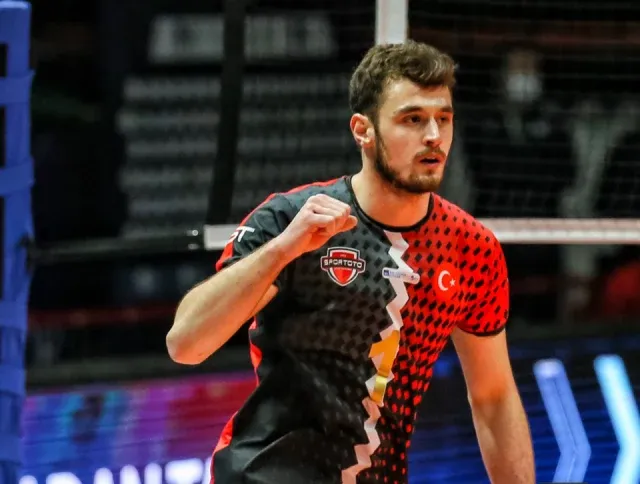 Ali Deniz Yılmaz portresi