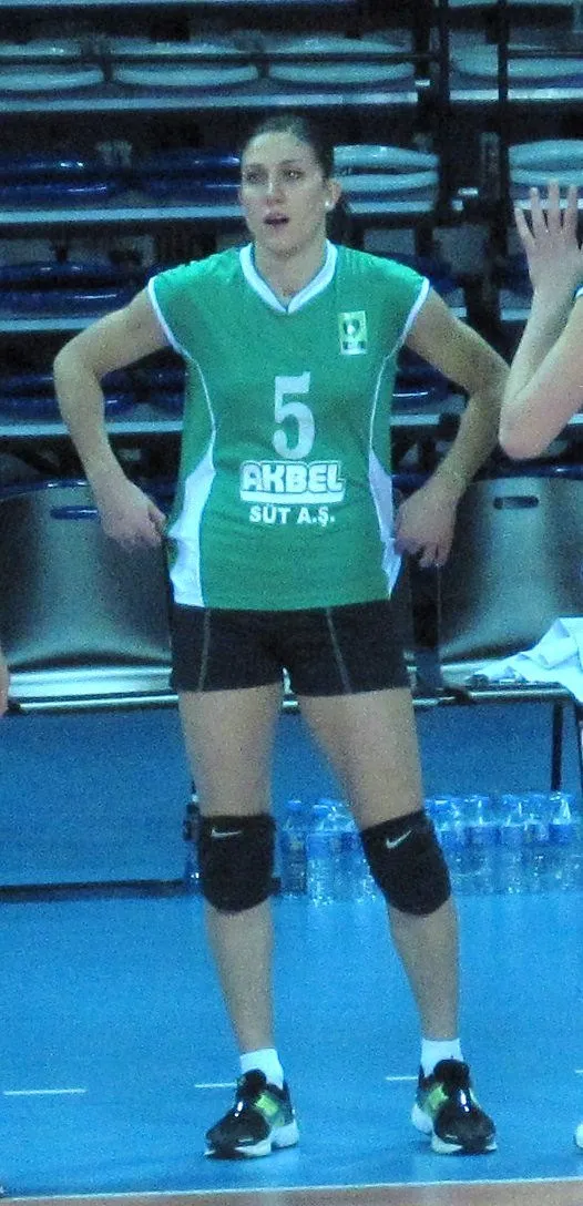 Aslı Köprülü portresi